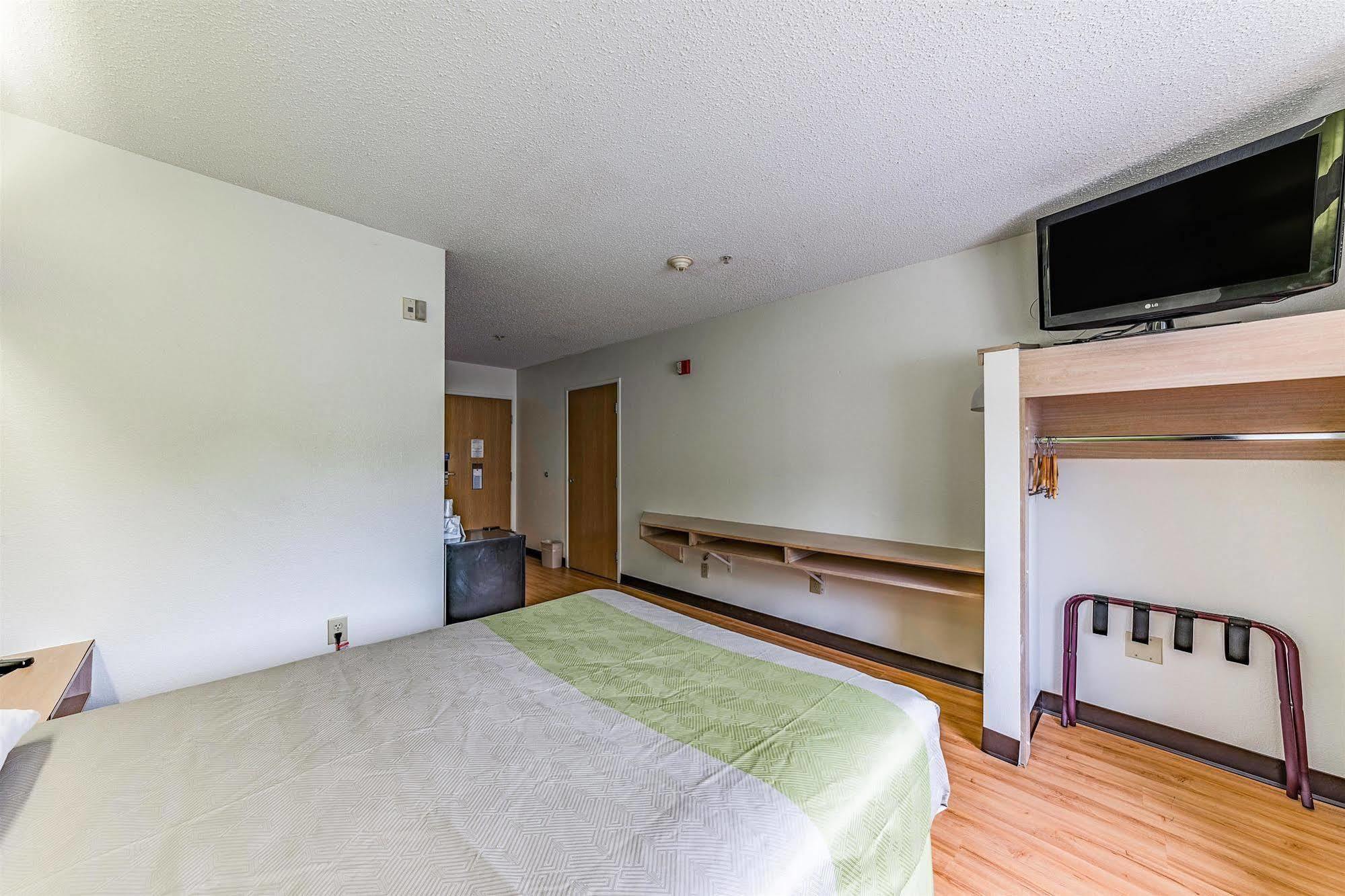 Motel 6-Charlotte, Nc - University Dış mekan fotoğraf