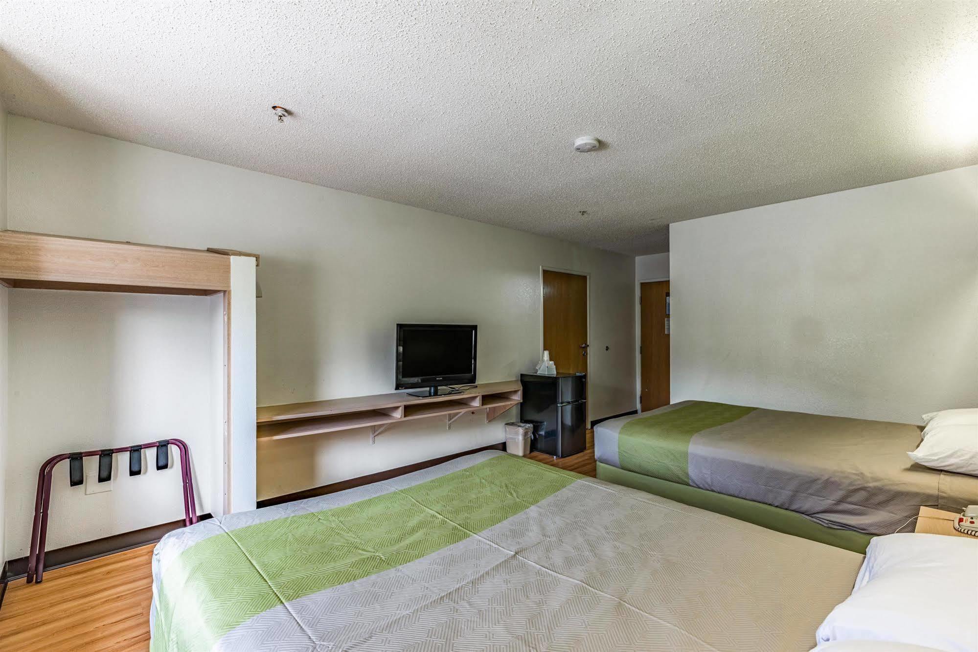 Motel 6-Charlotte, Nc - University Dış mekan fotoğraf